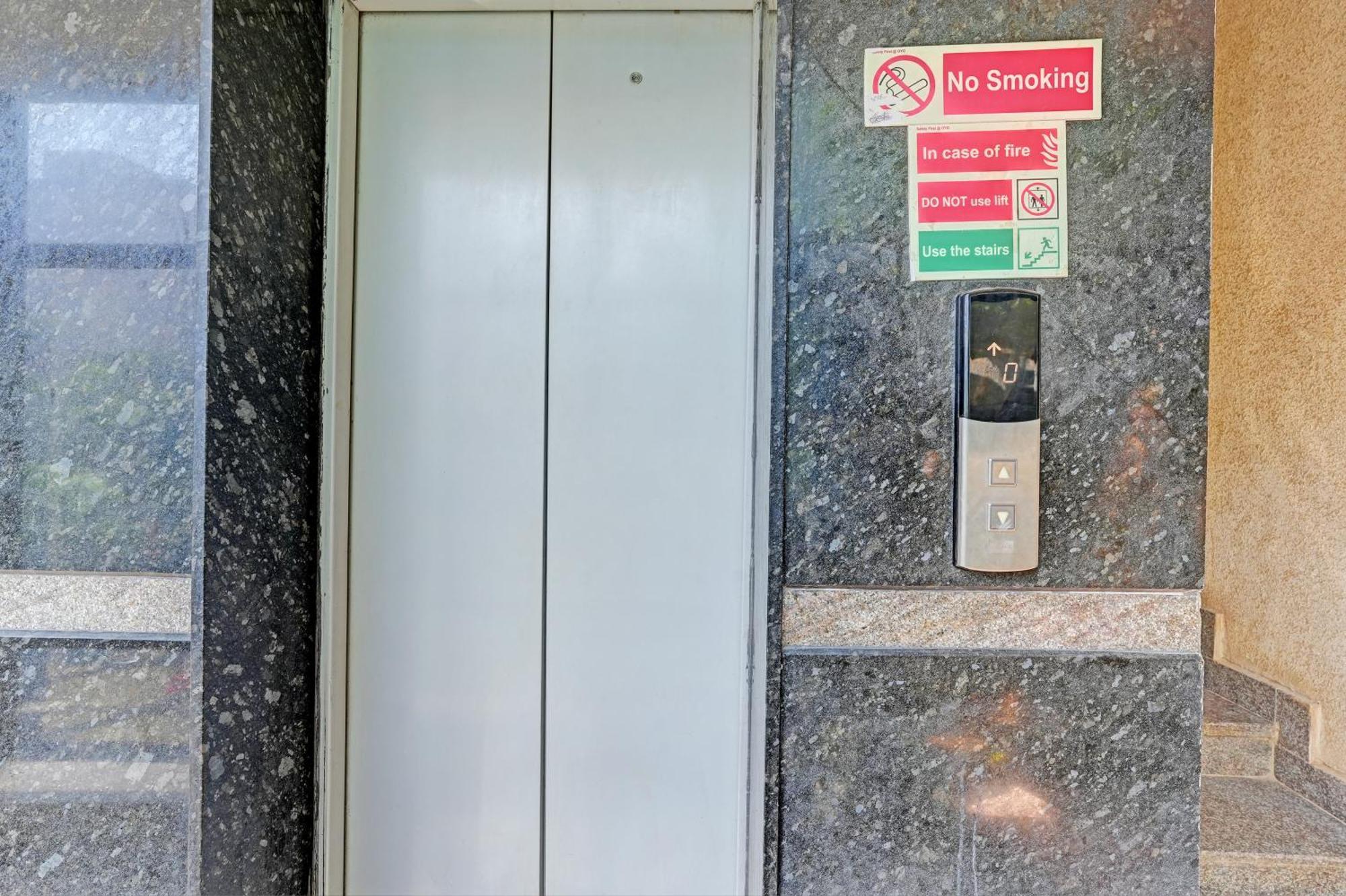 OYO 10475 Pmr Hotel Bangalore Eksteriør bilde