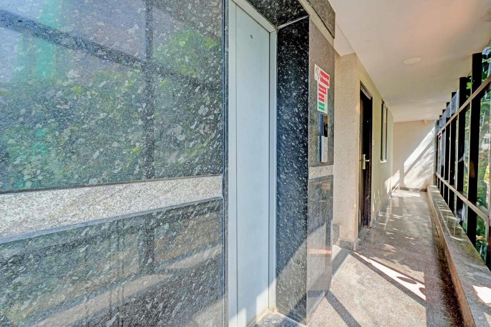 OYO 10475 Pmr Hotel Bangalore Eksteriør bilde